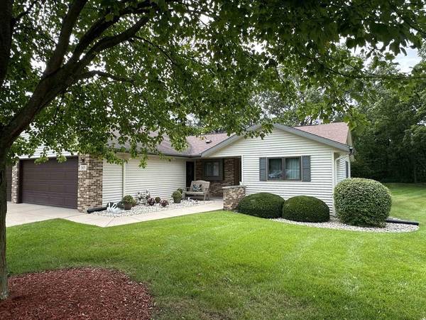 585 E Berkshire Court #B, Beloit, WI 53511