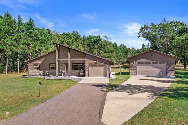 1335 Arrowhead Trail, Nekoosa, WI 54457