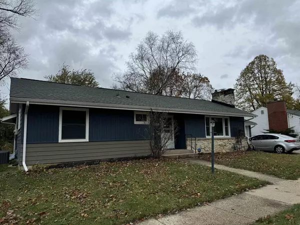 1015 N Ringold Street, Janesville, WI 53545