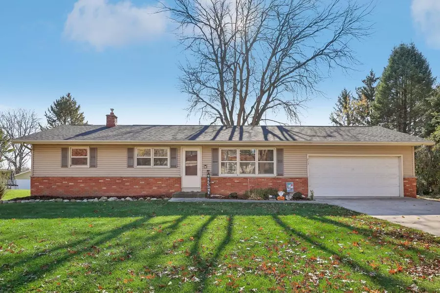 713 Russell Street, Deforest, WI 53532