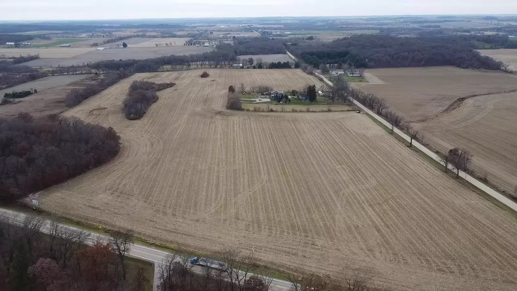 60 Ac Sandy Hook Road, Brooklyn, WI 53521