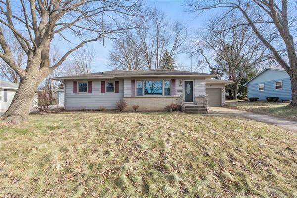 5112 Spaanem Avenue,  Madison,  WI 53716