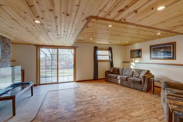 Mcfarland, WI 53558,5311 Lani Lane