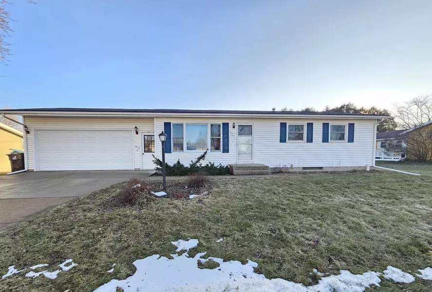 927 Rock Avenue, Waupun, WI 53963