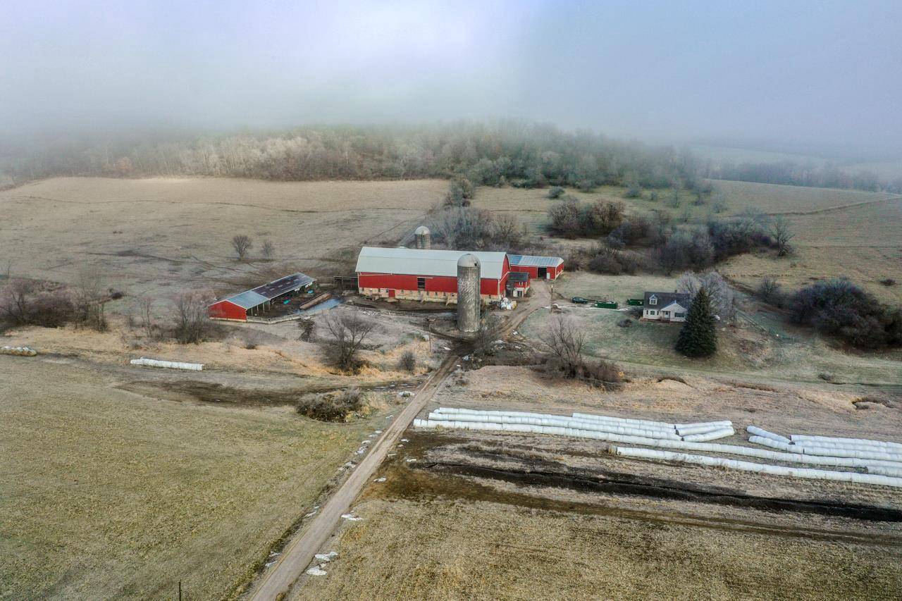 Reedsburg, WI 53959,E5190 Sand Hill Road