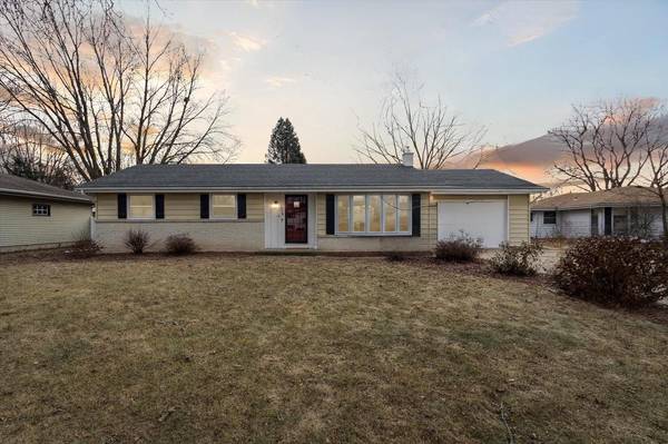 1776 E Briar Lane, Beloit, WI 53511