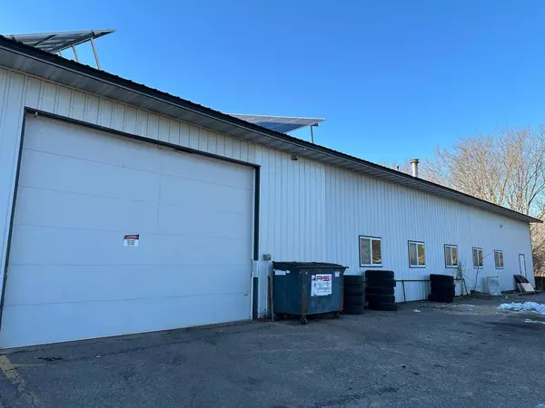 Reedsburg, WI 53959,60 W Main Street