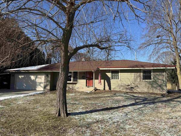 3325 Colby Lane, Janesville, WI 53546