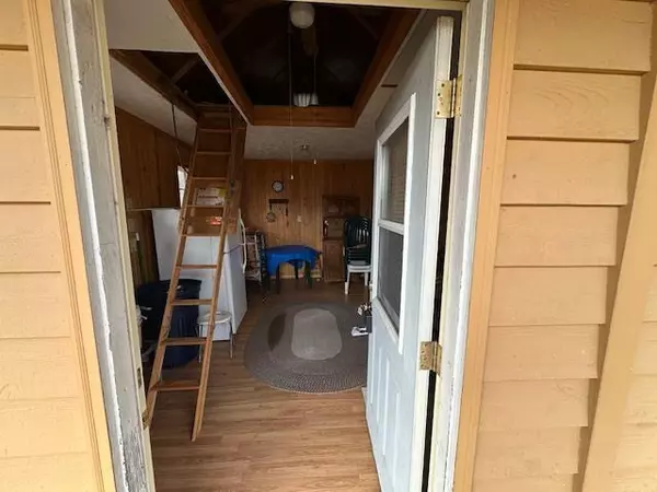 Gays Mills, WI 54631,18117 S Frank Road