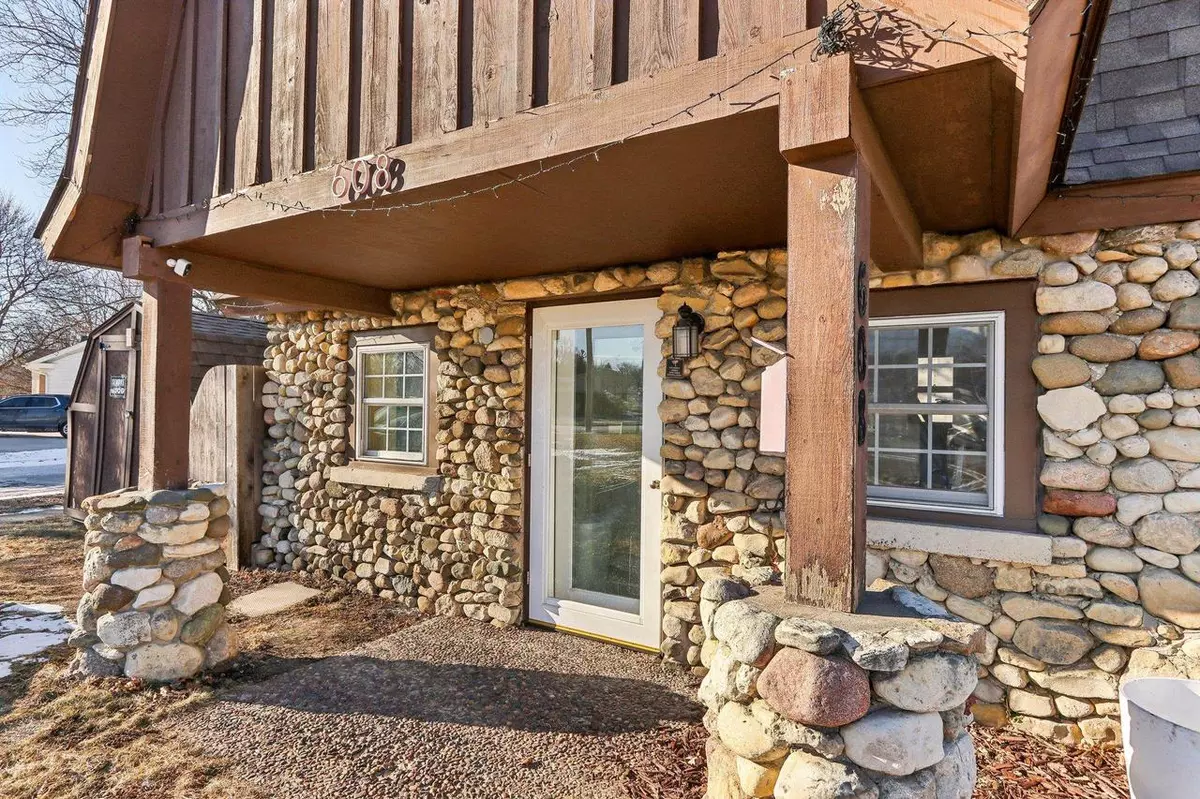 Waukesha, WI 53188,608 N Grandview Boulevard