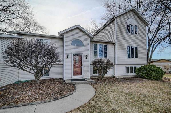 2717 Orchard Street, Mcfarland, WI 53558