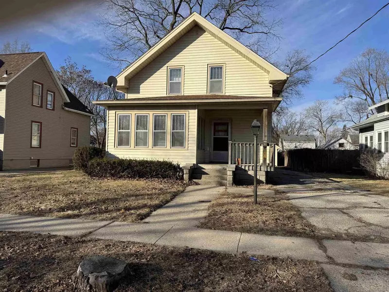 926 Moore Street, Beloit, WI 53511