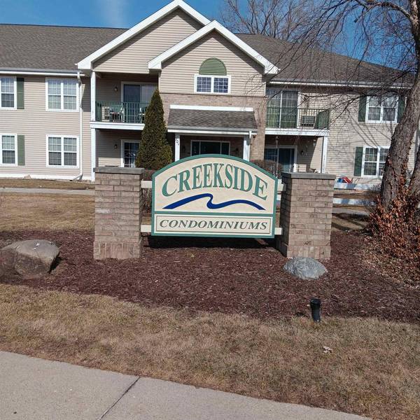 201 Kearney Way #305, Waunakee, WI 53597