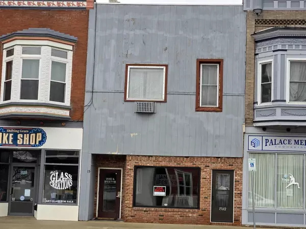 15 W Main Street, Evansville, WI 53536