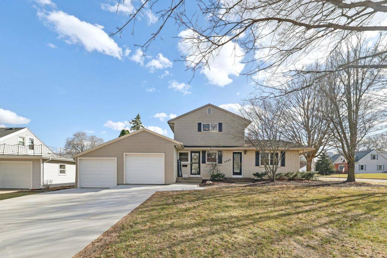 2006 19TH Street, Monroe, WI 53566