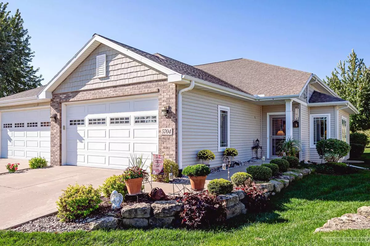 Mcfarland, WI 53558,5704 Prairie Stone Drive