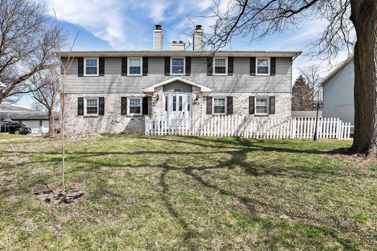 2621 Smithfield Drive #12, Fitchburg, WI 53719