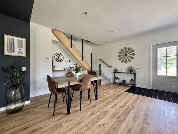 North Freedom, WI 53951,S8196 County Road C