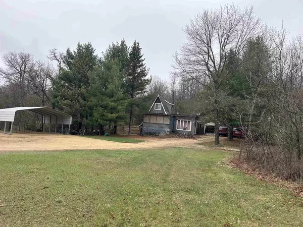 380 Ember Court, Oxford, WI 53952