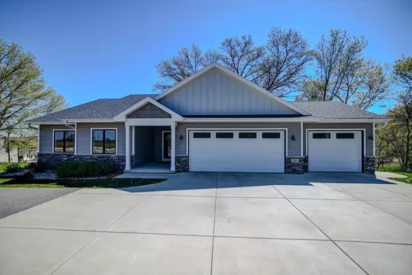 521 Ridge Drive, Mazomanie, WI 53560