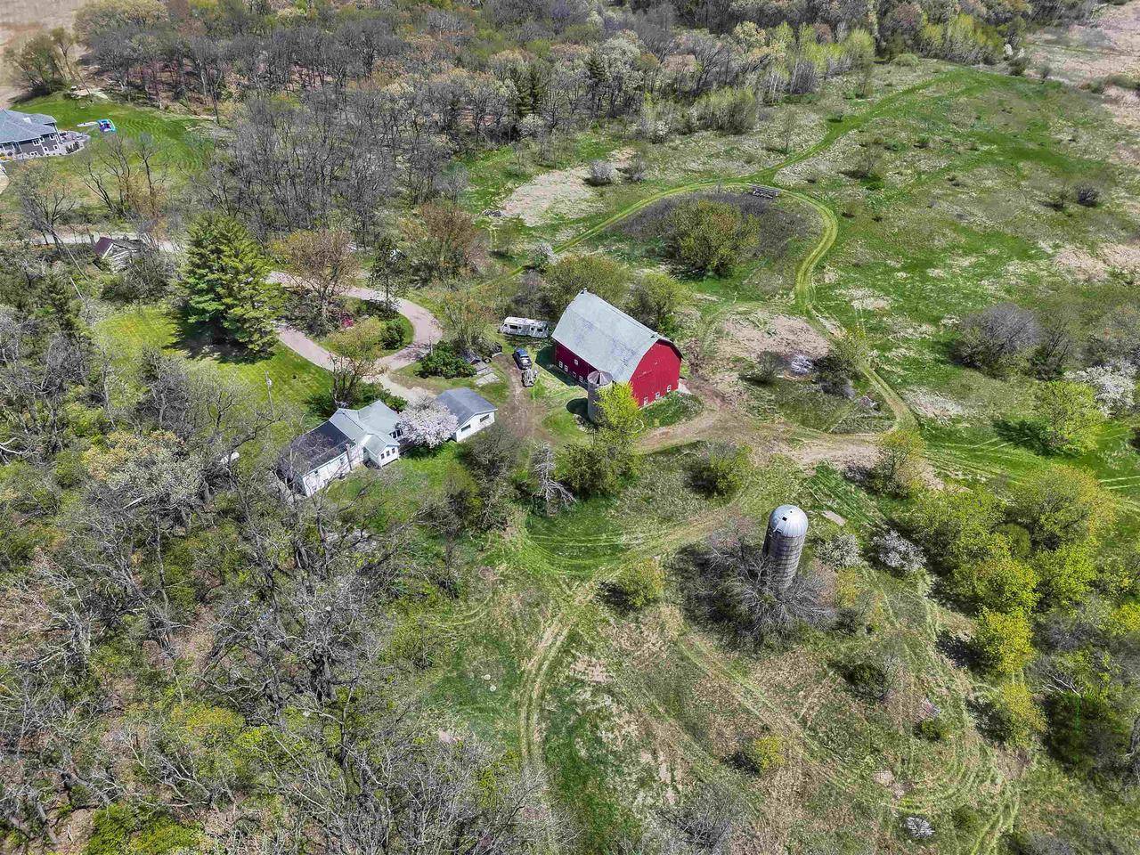 6535 Best Road, Belleville, WI 53508