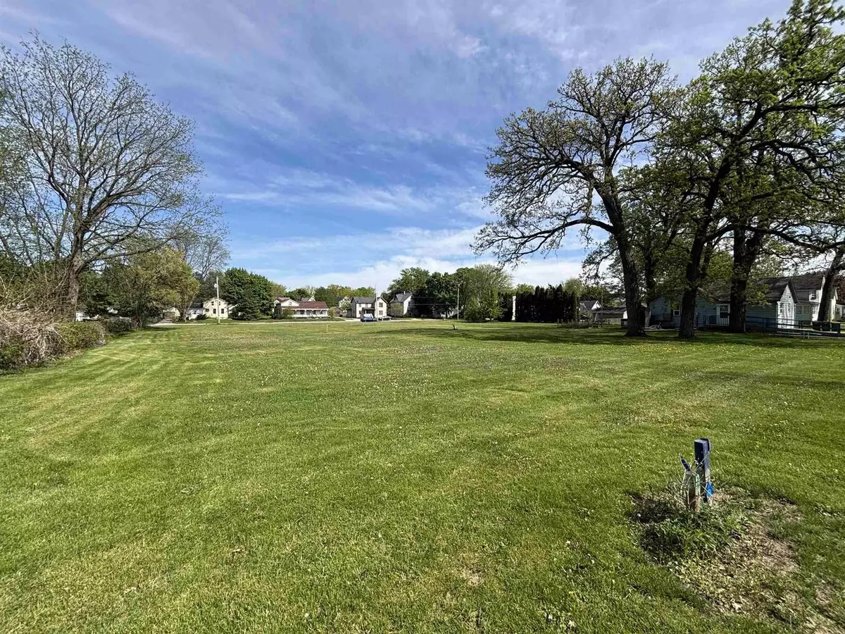 Fort Atkinson, WI 53538,609 Grove Street