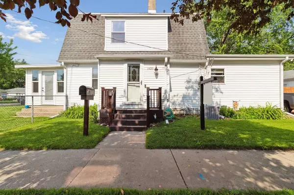 1423 Clark Street, Janesville, WI 53545