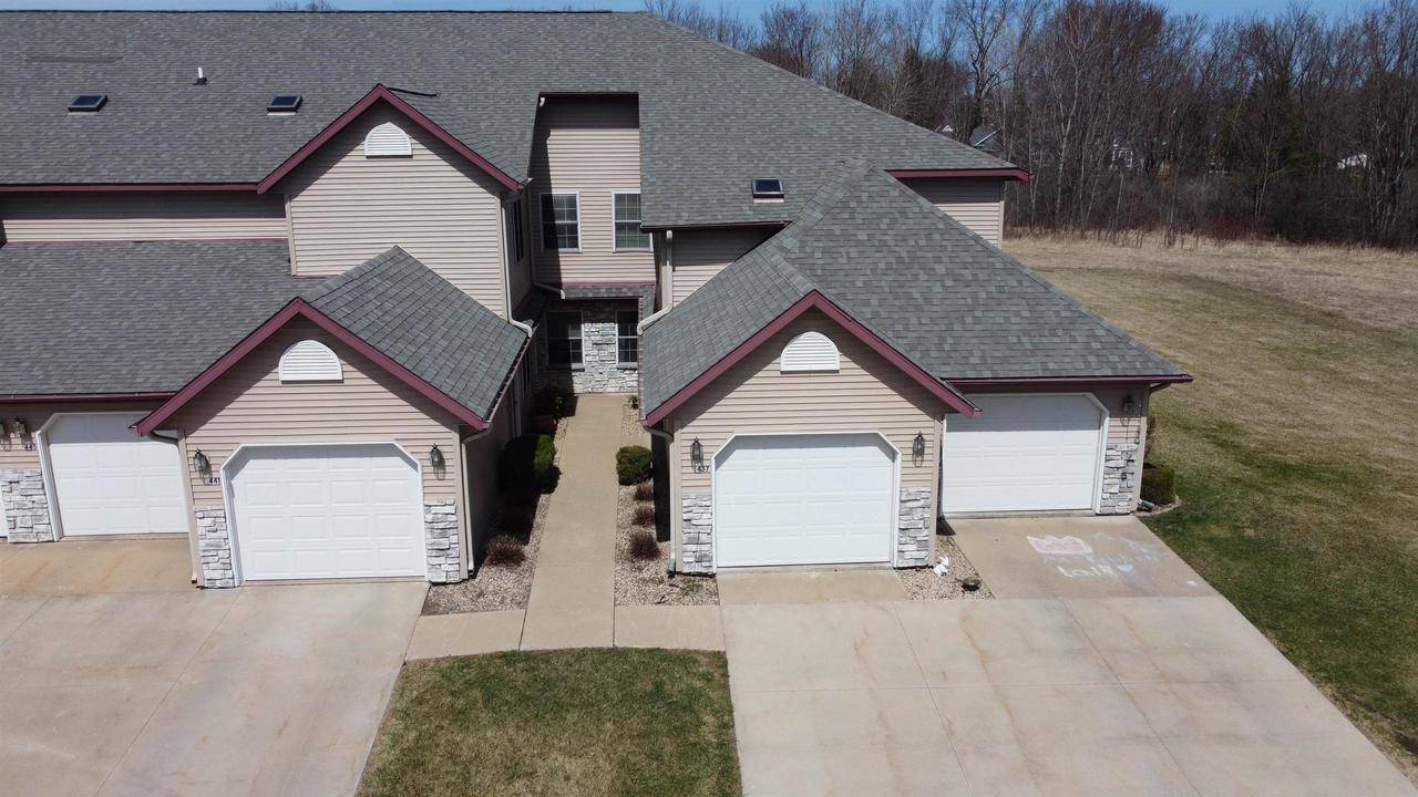 433 Eberlein Court, Mauston, WI 53948