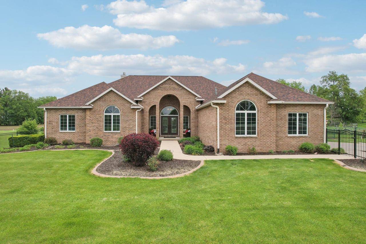 4040 Vilas Hope Road, Cottage Grove, WI 53527