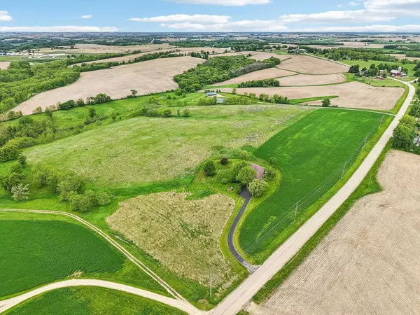 Mineral Point, WI 53565,1510 County Road QQ