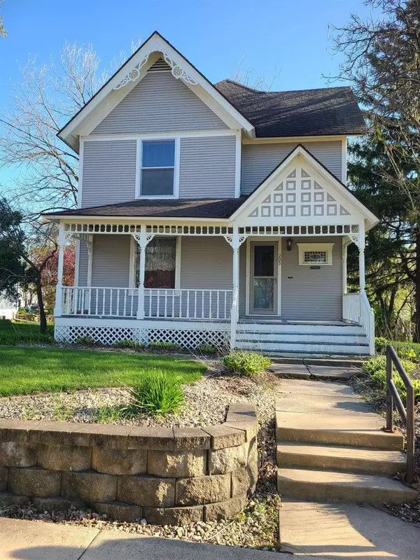 205 E Main Street,  Cambridge,  WI 53523