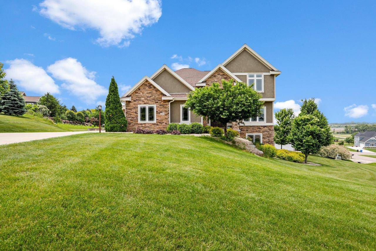 3403 Whistling Wind Way, Sun Prairie, WI 53590