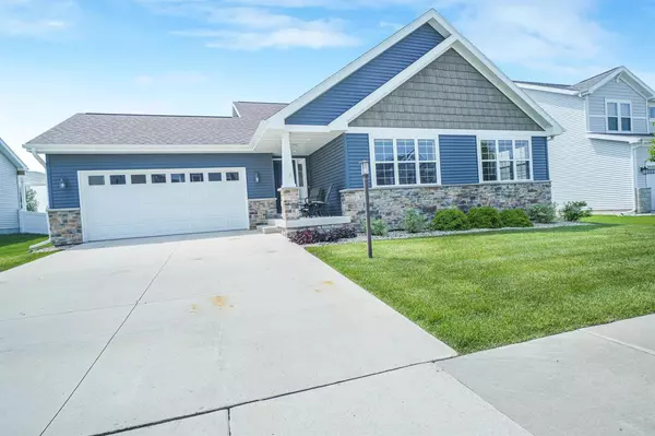 951 Lavender Way, Deforest, WI 53532