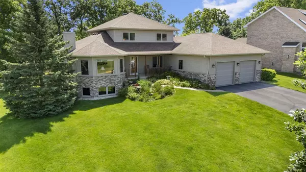825 Nordic View, Mount Horeb, WI 53572