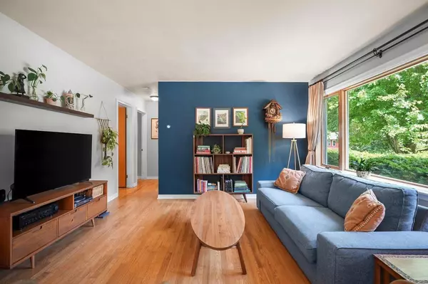 Madison, WI 53705,5325 Oak Crest Place