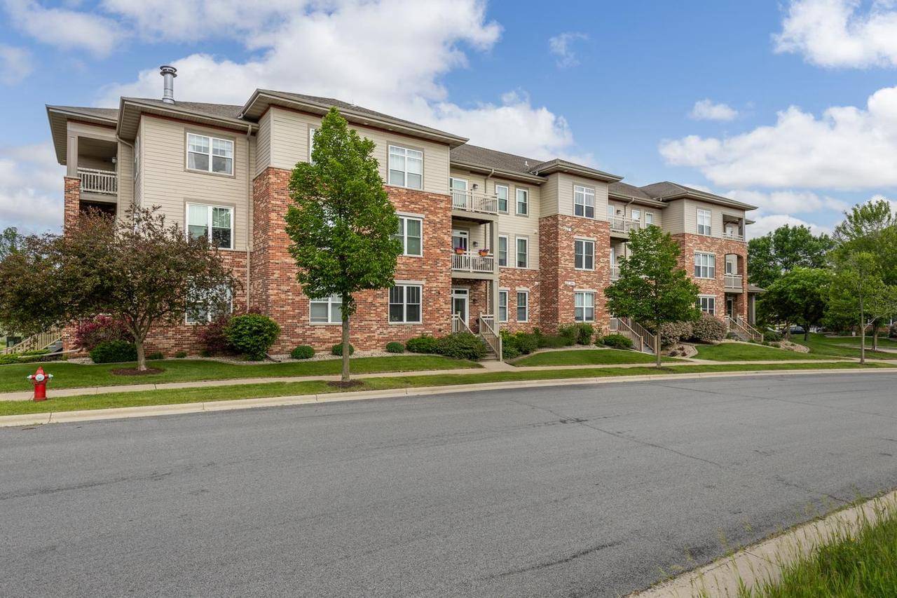 141 Metro Terrace #105, Madison, WI 53718