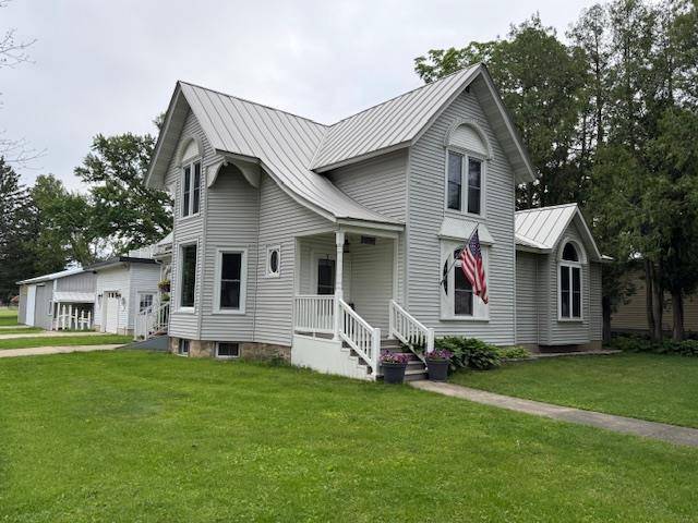 246 E 5th St Street, Westfield, WI 53964
