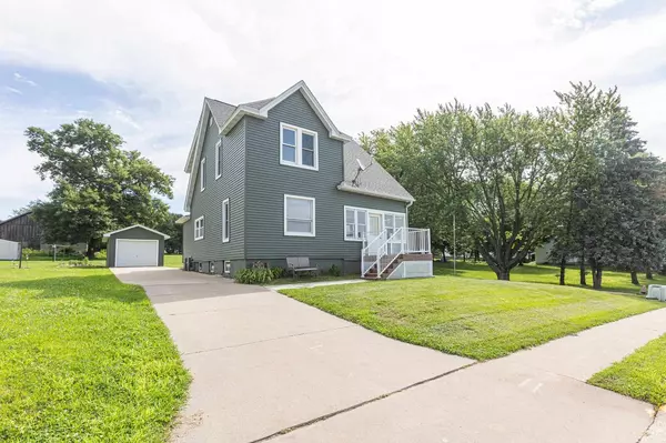 56 Alma Street, Benton, WI 53803