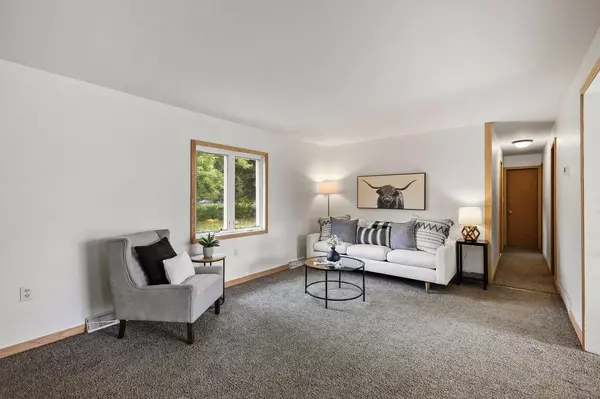 Mazomanie, WI 53560,10509 Old Y Road