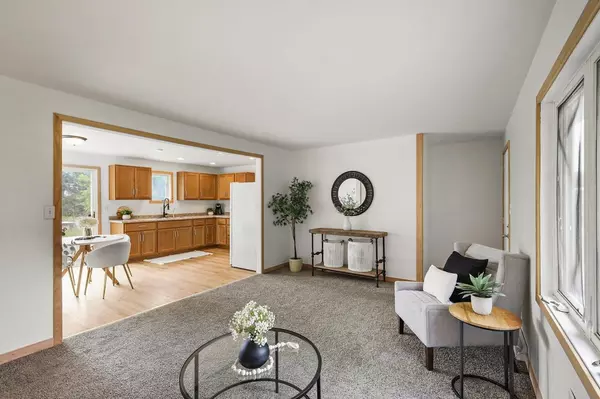 Mazomanie, WI 53560,10509 Old Y Road