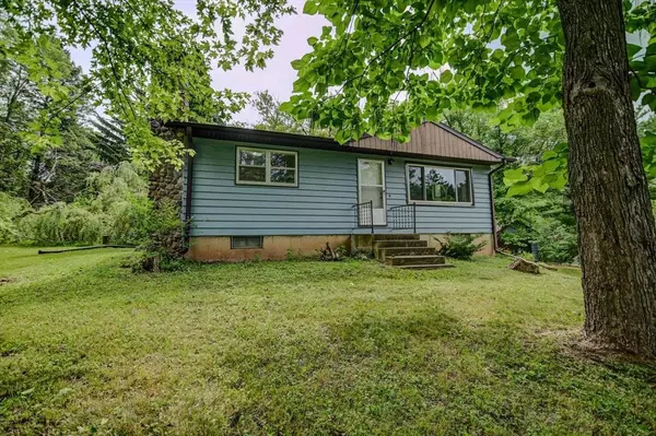 Oregon, WI 53575,1864 County Road MM