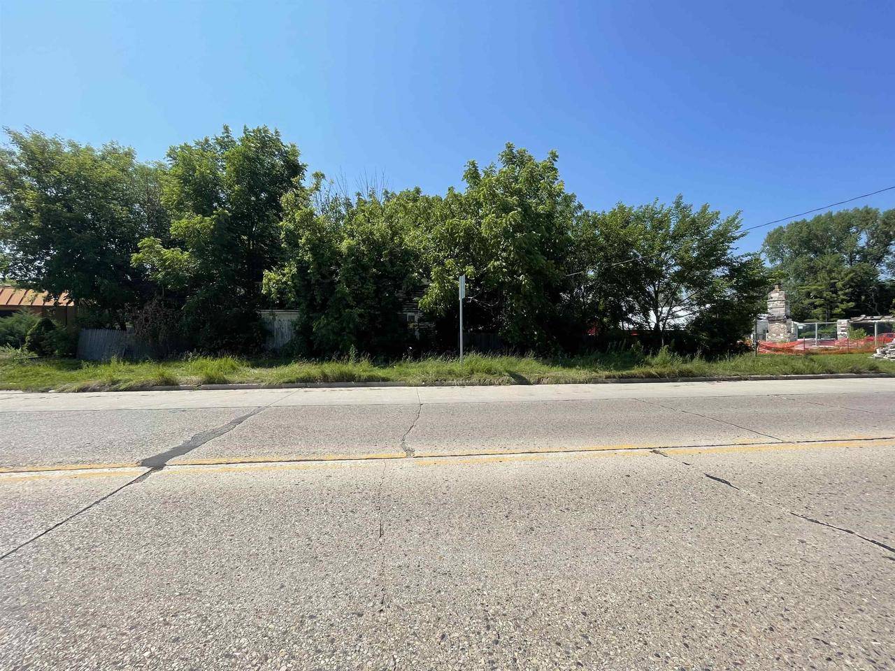 1130 Madison Street, Beaver Dam, WI 53916