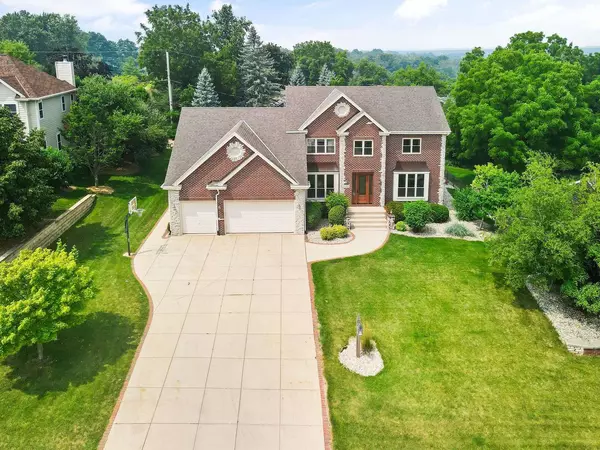 Pewaukee, WI 53072,W271N2631 Orchard Lane