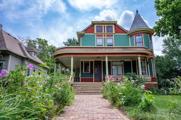 Reedsburg, WI 53959,700 E Main Street