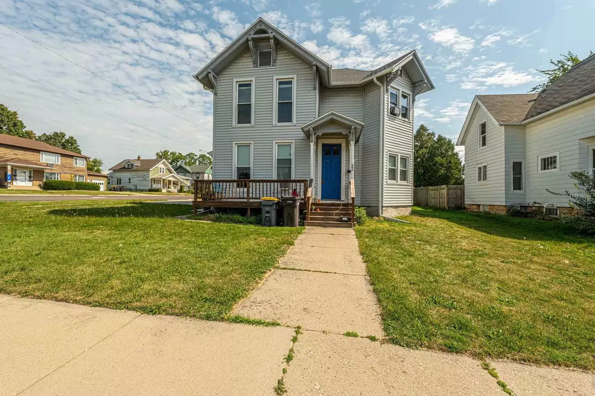 Monroe, WI 53566,1902 9th Street