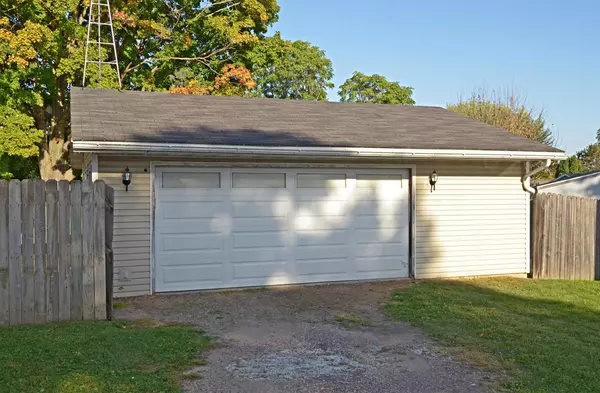 Baraboo, WI 53913,611 Lake Street