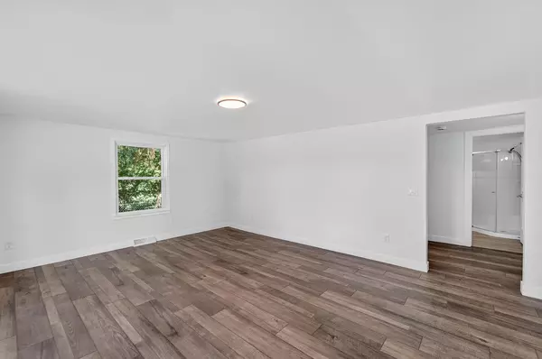 Mazomanie, WI 53560,409 W Bridge Street