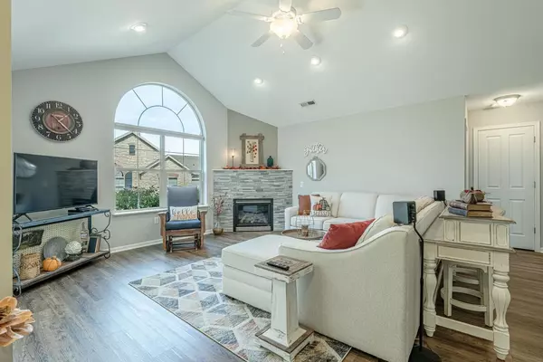 Fitchburg, WI 53711,37 Pond View Way