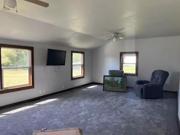 Warrens,warrens, WI 54666,209 Church Street