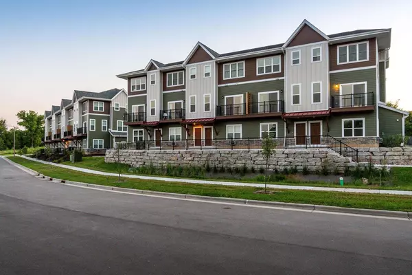 Fitchburg, WI 53711,2674 Notre Dame Drive #101